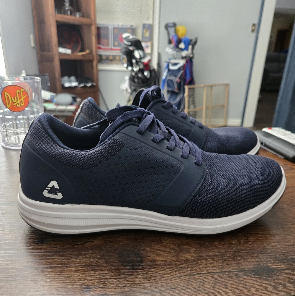 Cuater Golf Shoes Size 9
